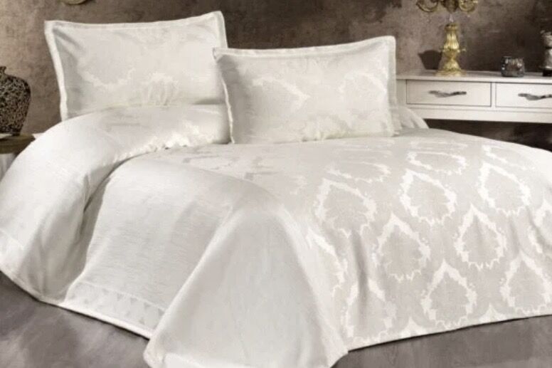 Çapa Home Alya Krem Jakarlı Çift Kişilik Yatak Örtüsü